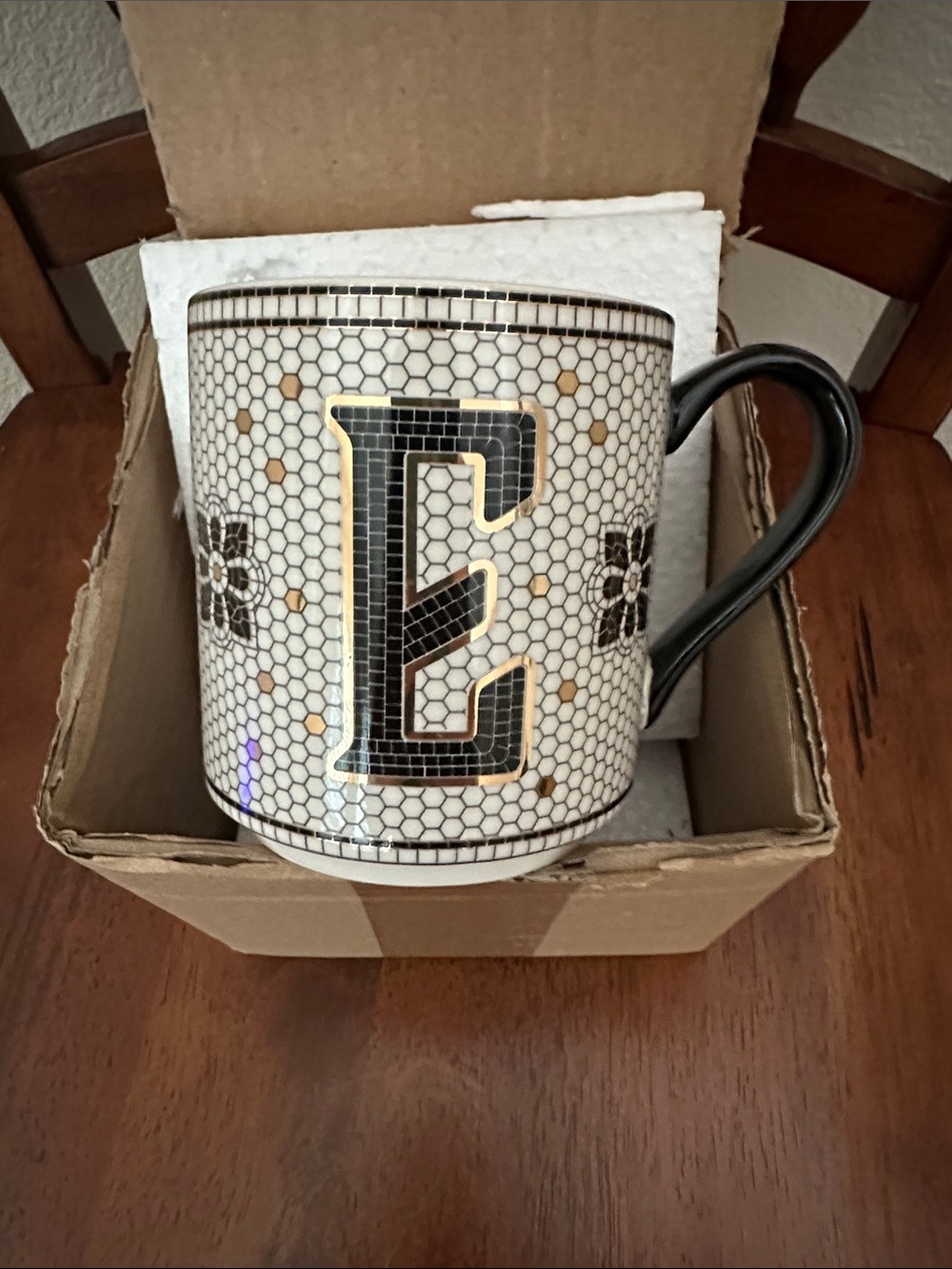 NIB Anthropologie Mosaic Monogram E Mug in White, Black and Gold
